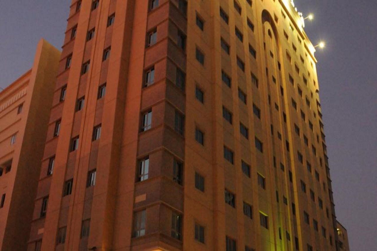 Monroe Hotel & Suites Manama Exterior photo